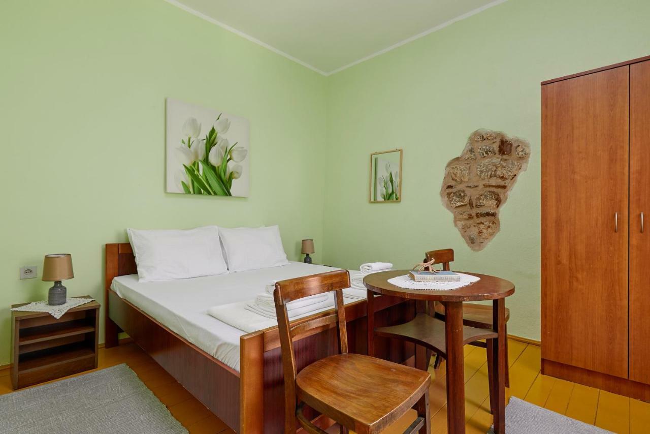 Mediterranean Holiday House & Apartments Kotor Exterior foto